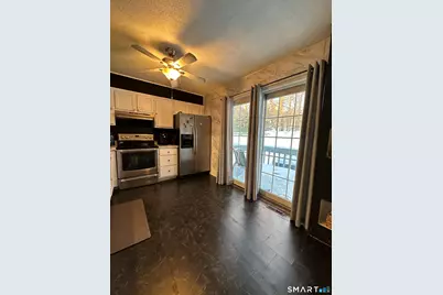 203 Oakland Street #APT F, Manchester, CT 06042 - Photo 6