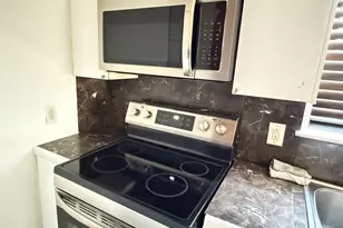 148 High Path Rd, Windsor, CT 06095 - Photo 6