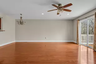 15 Freedom Way, East Lyme, CT 06357 - Photo 10