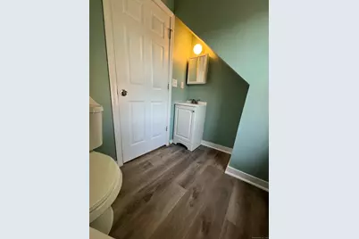 15 Huntington Street #6, New London, CT 06320 - Photo 8