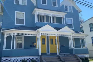 15 Huntington St, New London, CT 06320 - Photo 1