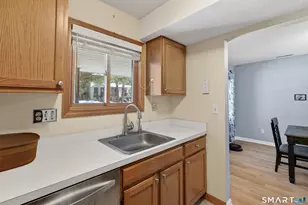 140 Barn Finch Cir, Naugatuck, CT 06770 - Photo 6