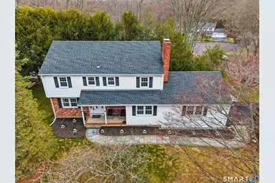 36 Somerset Lane, Stamford, CT 06903 - Photo 2