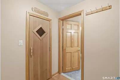 36 Somerset Lane, Stamford, CT 06903 - Photo 18