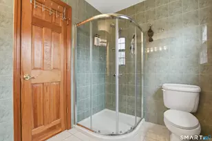 36 Somerset Ln, Stamford, CT 06903 - Photo 12