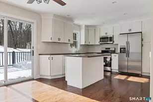 35 Greenfield Dr, Shelton, CT 06484 - Photo 6