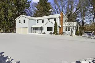 4 Kearns Cir, Granby, CT 06035 - Photo 2