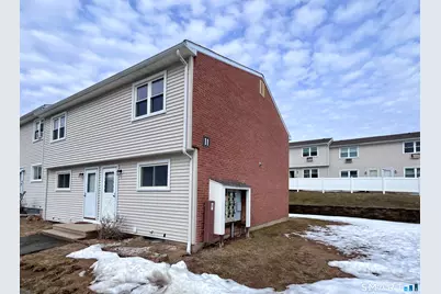 1081 New Haven Road #11J, Naugatuck, CT 06770 - Photo 2