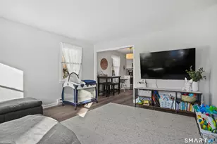 215 York Rd, Fairfield, CT 06825 - Photo 2