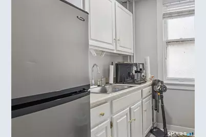 21 Holmes Avenue, Waterbury, CT 06710 - Photo 12