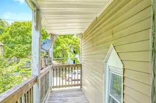 67 Burton St, Waterbury, CT 06704 - Photo 6