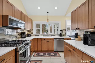 137 South Montowese Street, Branford, CT 06405 - Photo 14