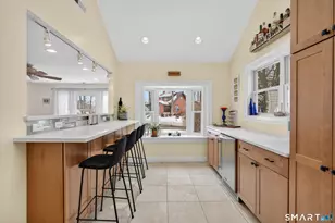 137 S Montowese St, Branford, CT 06405 - Photo 12