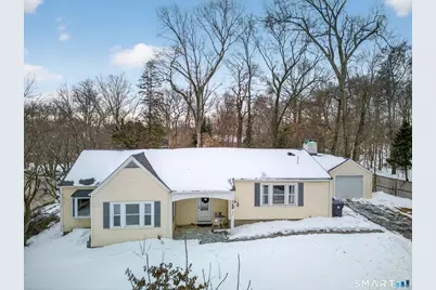 137 South Montowese Street, Branford, CT 06405 - Photo 2