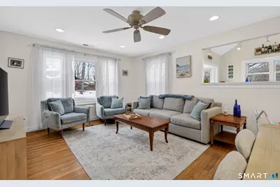 137 South Montowese Street, Branford, CT 06405 - Photo 8