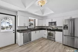 133 Haddad Rd, Waterbury, CT 06708 - Photo 6