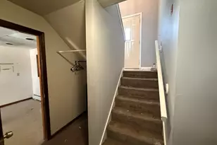 98 1st St, Suffield, CT 06078 - Photo 18