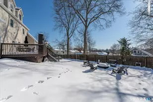 10 Turner Rd, Stamford, CT 06905 - Photo 32