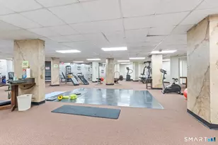 71 Strawberry Hill Ave, Stamford, CT 06902 - Photo 16