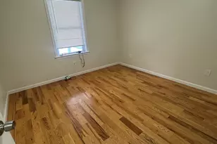 695 Shelton St, Bridgeport, CT 06608 - Photo 8