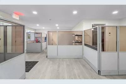 264 Vauxhall Street, New London, CT 06320 - Photo 1