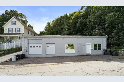 264 Vauxhall Street, New London, CT 06320 - Photo 2