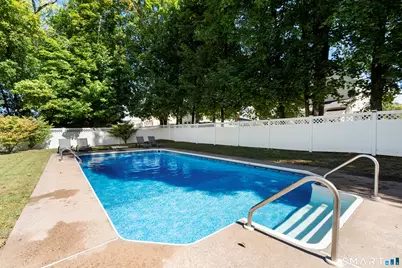 372 Fern Street, West Hartford, CT 06119 - Photo 30