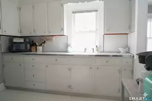 17 Lincoln Ave, Milford, CT 06460 - Photo 16