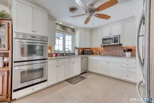 41 Kingswood Dr, Southington, CT 06489 - Photo 10