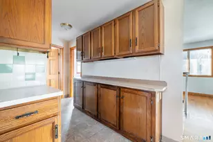 3 Sandra St, Bristol, CT 06010 - Photo 10