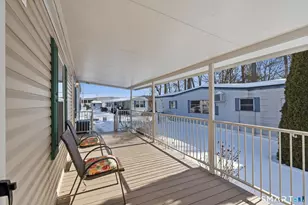 28 Jensen Ct, Southington, CT 06489 - Photo 2