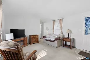 28 Jensen Ct, Southington, CT 06489 - Photo 8