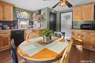 17 Auburn St, Putnam, CT 06260 - Photo 6