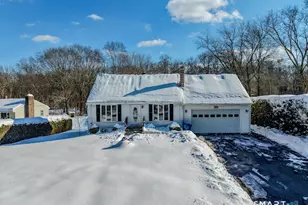 406 Cherry Ln, Montville, CT 06370 - Photo 2