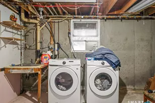 406 Cherry Ln, Montville, CT 06370 - Photo 26