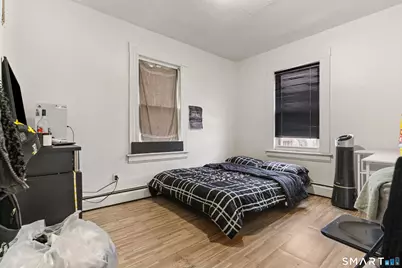 1036 Maplewood Avenue, Bridgeport, CT 06605 - Photo 22