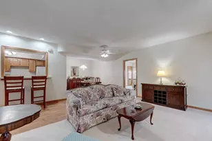 33 Langdon Ct, Berlin, CT 06037 - Photo 10