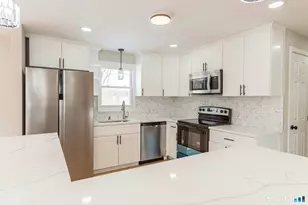 73 Abbey Ln, Windsor, CT 06095 - Photo 8