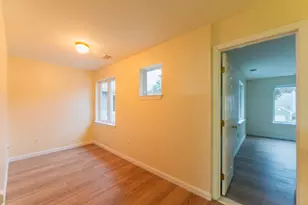 208 Castlewood Dr, Bloomfield, CT 06002 - Photo 16