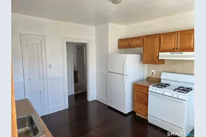 219 Columbia Street #2ndfl, New Britain, CT 06052 - Photo 4