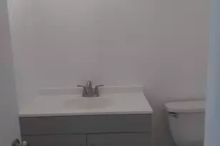 943 High Path Rd, Windsor, CT 06095 - Photo 6