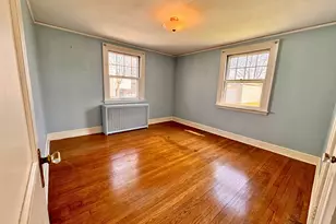 406 Oakwood Ave, West Hartford, CT 06110 - Photo 6