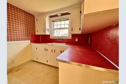 406 Oakwood Avenue, West Hartford, CT 06110 - Photo 8