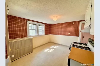 406 Oakwood Avenue, West Hartford, CT 06110 - Photo 10