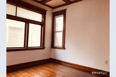 27 Blake Street, New Haven, CT 06511 - Photo 4