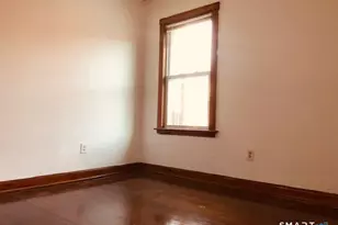 27 Blake St, New Haven, CT 06511 - Photo 6