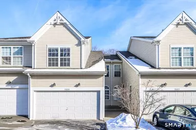 2004 Eaton Court #2004, Danbury, CT 06811 - Photo 2