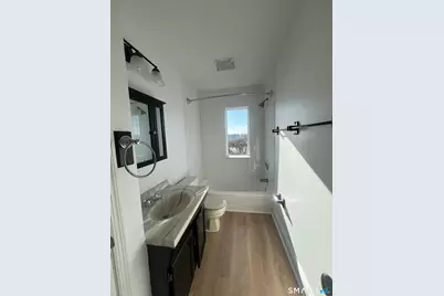 31 Stuart Avenue #APT 12, Norwalk, CT 06850 - Photo 8