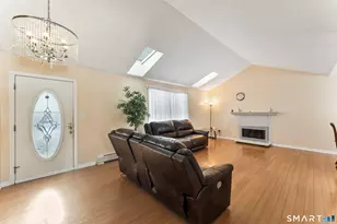 71 Sentinel Hill Rd, Derby, CT 06418 - Photo 1