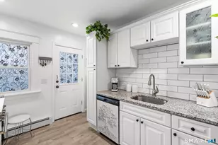 227 Larrabee St, East Hartford, CT 06108 - Photo 8